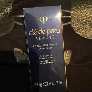 Cle de Peu Beaute - concealers in shades 9, 10, 11, 12